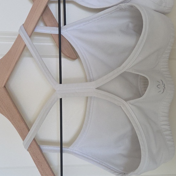 (2) Beyond Yoga Spacedye Slim Racerback Bras - Picture 7 of 10